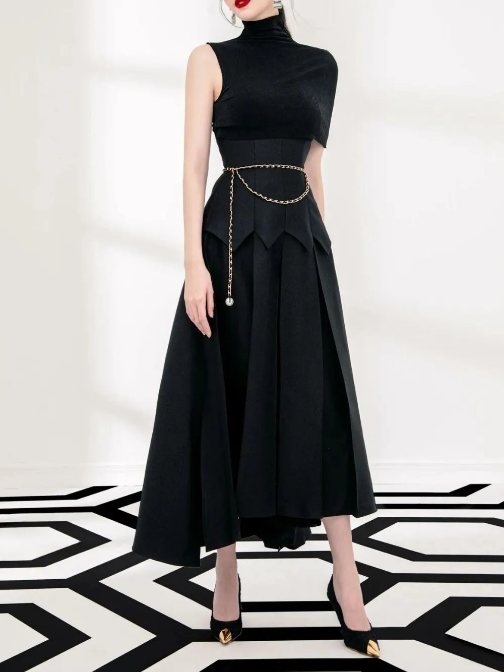 Mailen Black Pleated Midi Dress