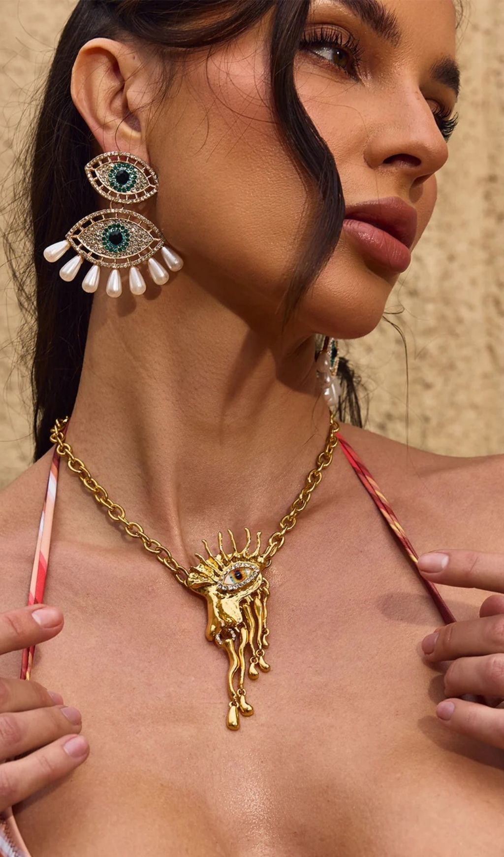 Fashionslee Women Chika Eye Rhinestone Necklace