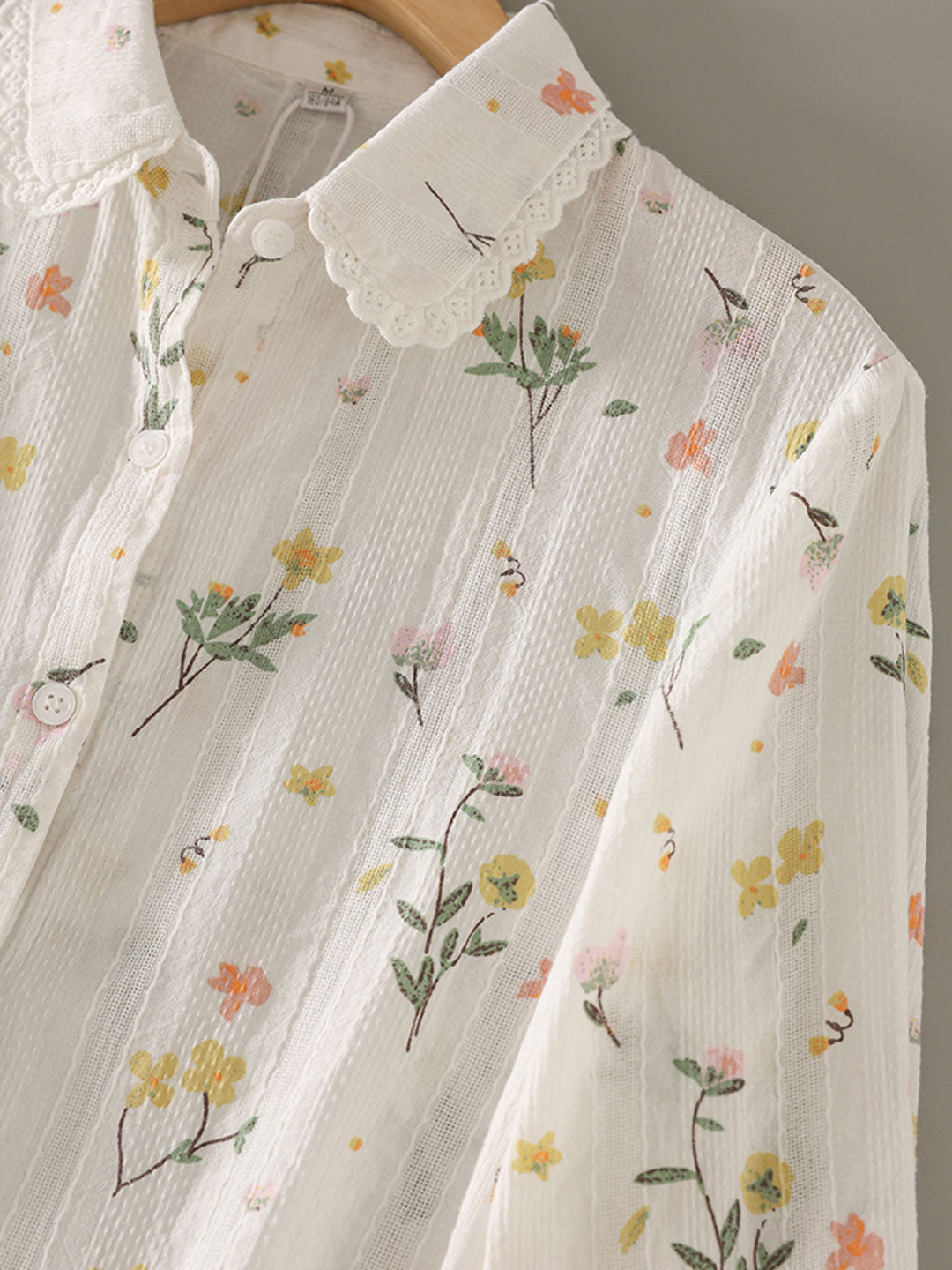 c3ab3ca06edf527afded2f692d4ce70c Nancy Classic Lapel Embroidered Floral Shirt