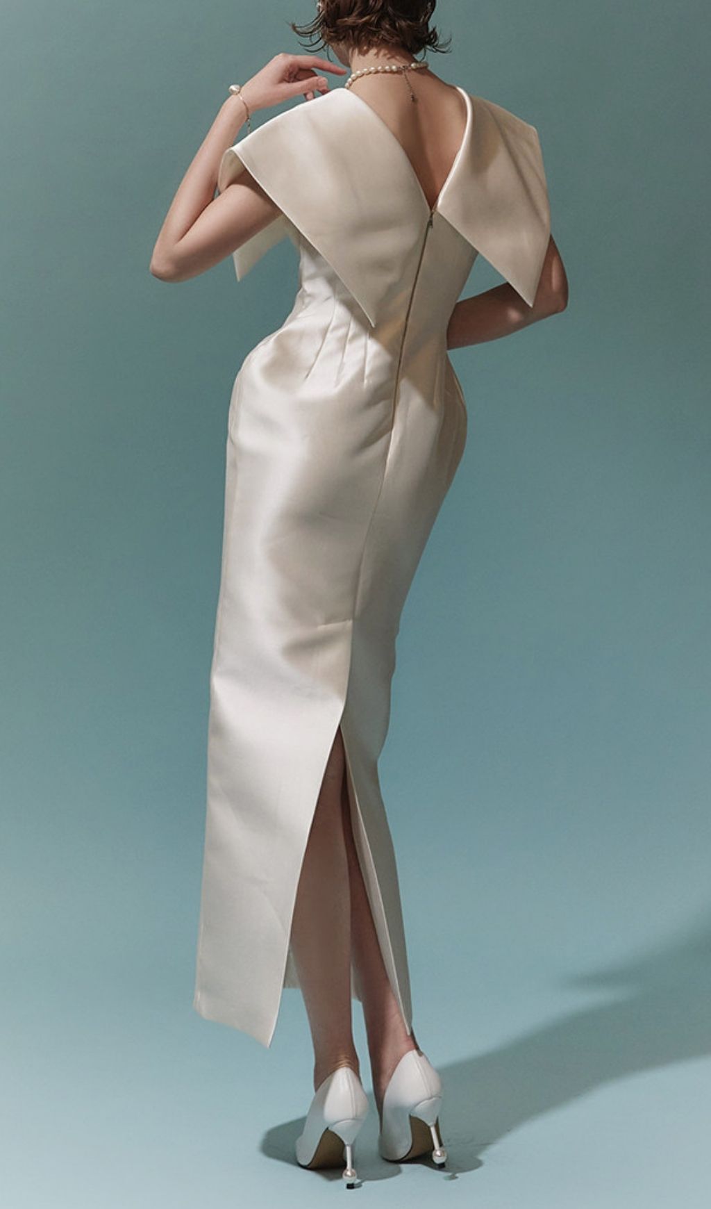 Fashionslee Women Liliha V-Neck Maxi Dress