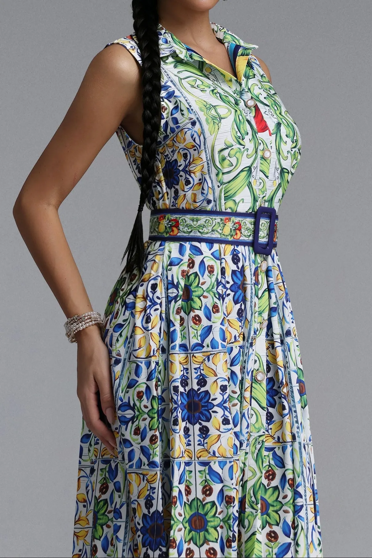 ce6fa2517c18c3415b5f30d545e7413a Sleeveless Collared Tile Print Belted A-Line Midi Dress