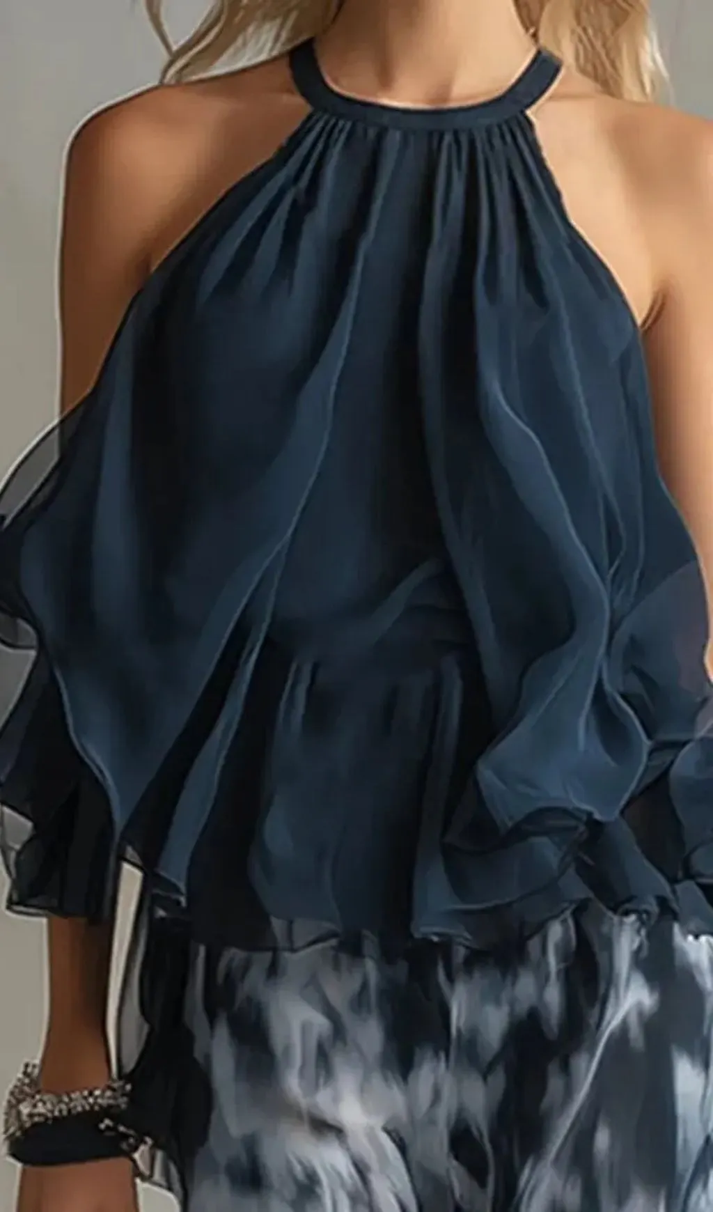 e1e7e147f074a91bf4b3af07af548753.webp Fashionslee Women Navy Halter Neck Top And Printed Wide-leg Pants Chiffon Set
