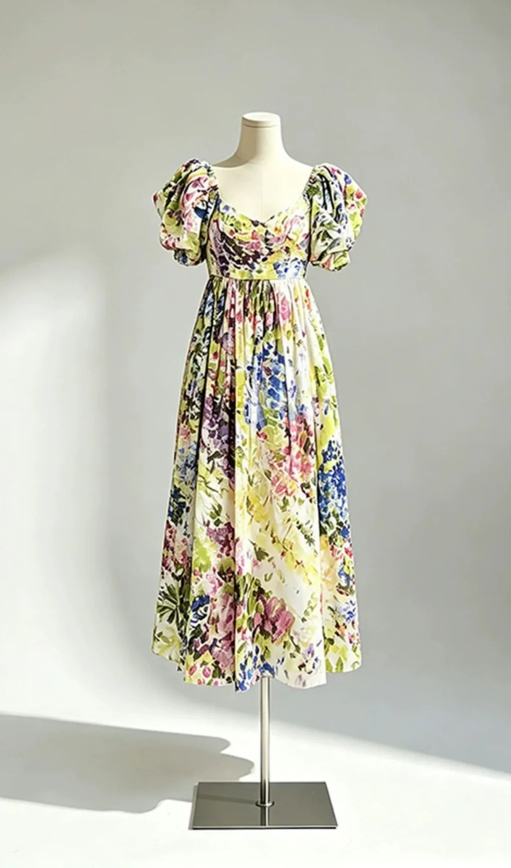 Fashionslee Women Madonna Puff-Sleeve Printed Maxi Dress