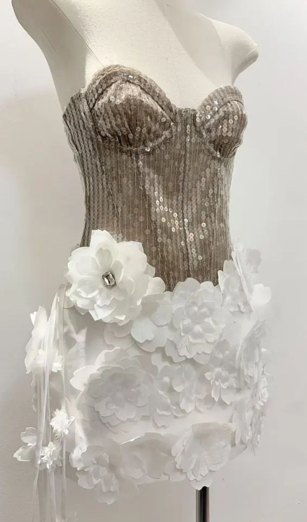 ef8e7248b12639c2f08edffb47583281 Kelly Sequin 3d Flower Patchwork Mini Dress - Champagne & White