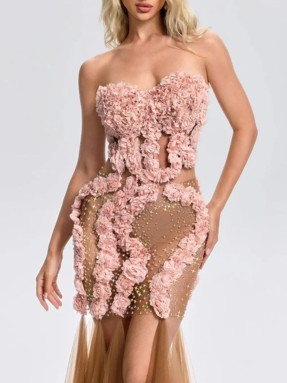 f0afe8b39f50fa61955bdcfd8738f0ff Feryal Strapless Flower Mesh Maxi Dress