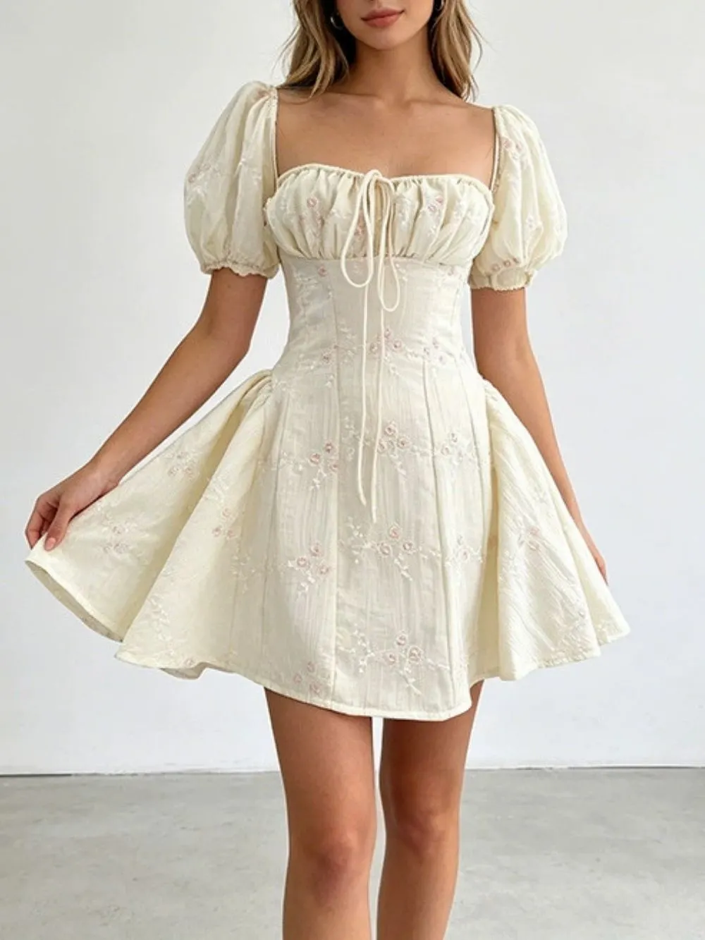 f3d3151434982a0fe16ce7234b4222dc Madyson Floral Puff-Sleeve Mini Dress