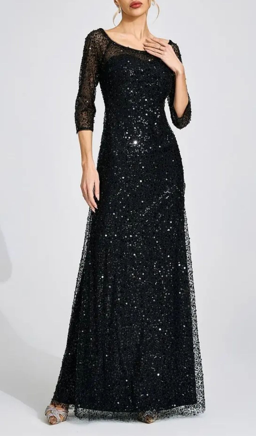 fa8bdb8bd0298c3e49abce637eb70054 Sarah Black Diamond Embellished Tulle Maxi Dress