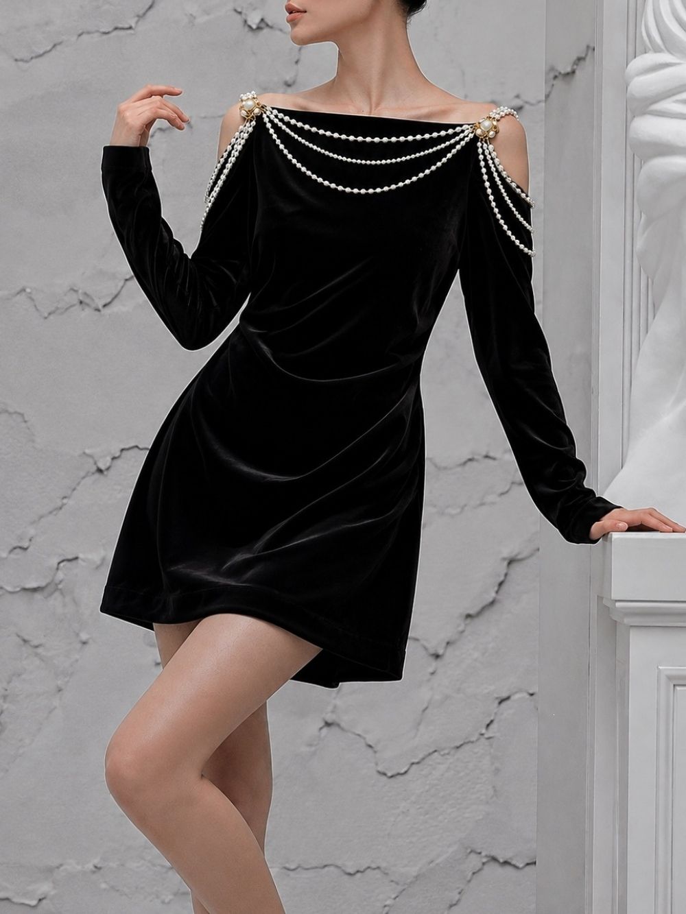 Marlis Black Pearl Long Sleeve Velvet Mini Dress - OWNCI Marlis Black Pearl Long Sleeve Velvet Mini Dress - OWNCI