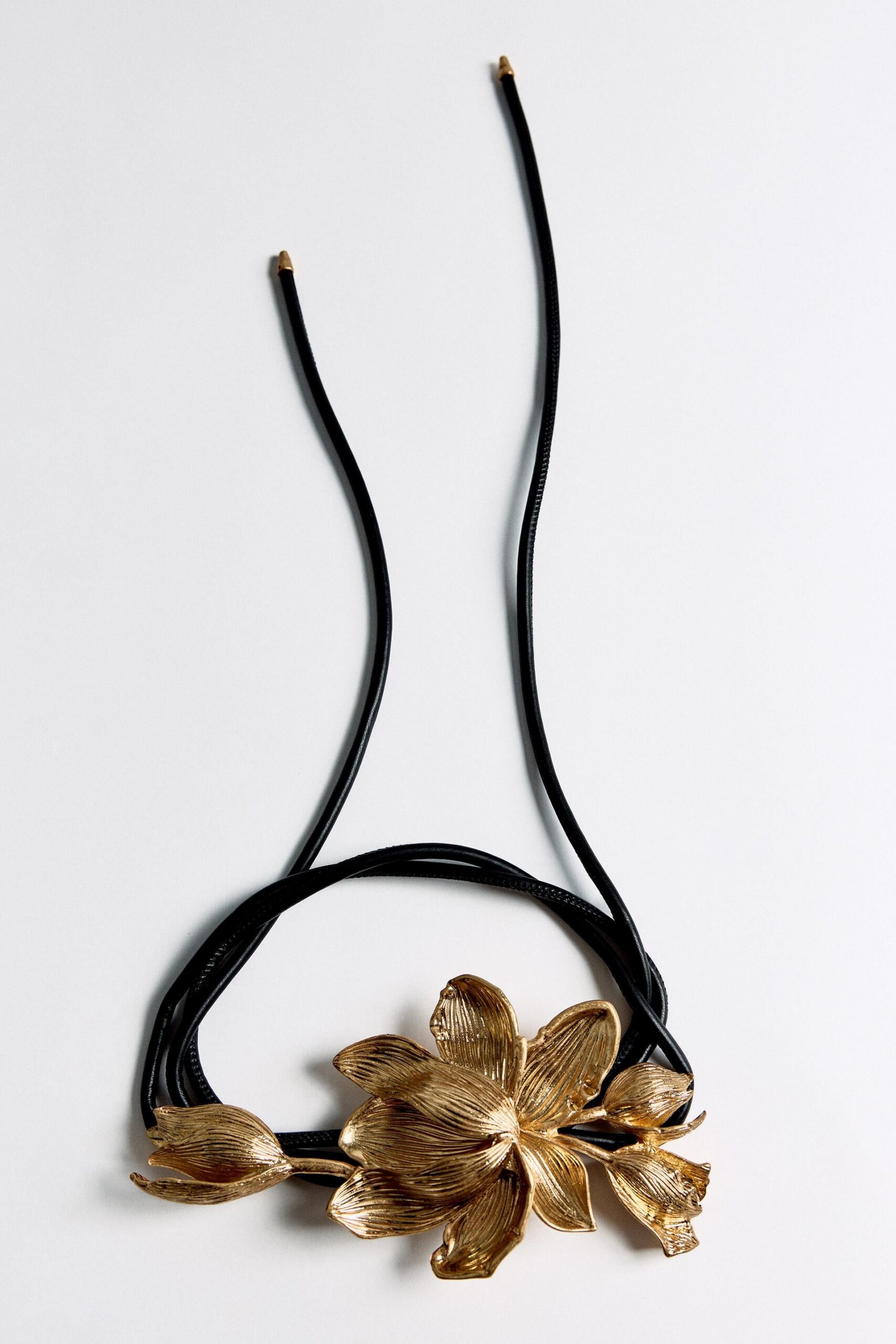 3D Sculpted Golden Floral Thin Leather Belt - OWNCI
