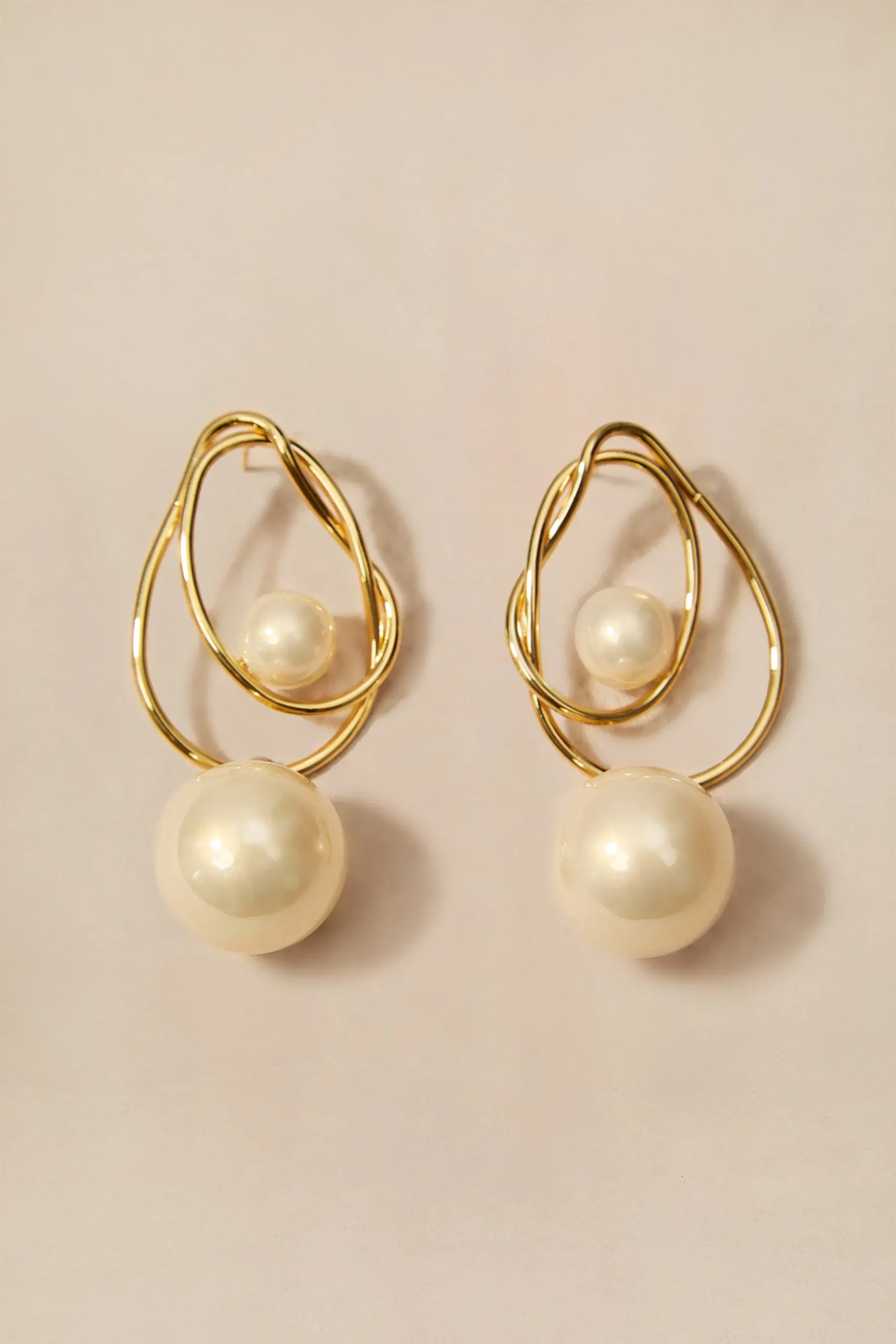 Double Irregular Twisted Hoop Two-Size Pearl Drop Silver Earrings - OWNCI Double Irregular Twisted Hoop Two-Size Pearl Drop Silver Earrings - OWNCI