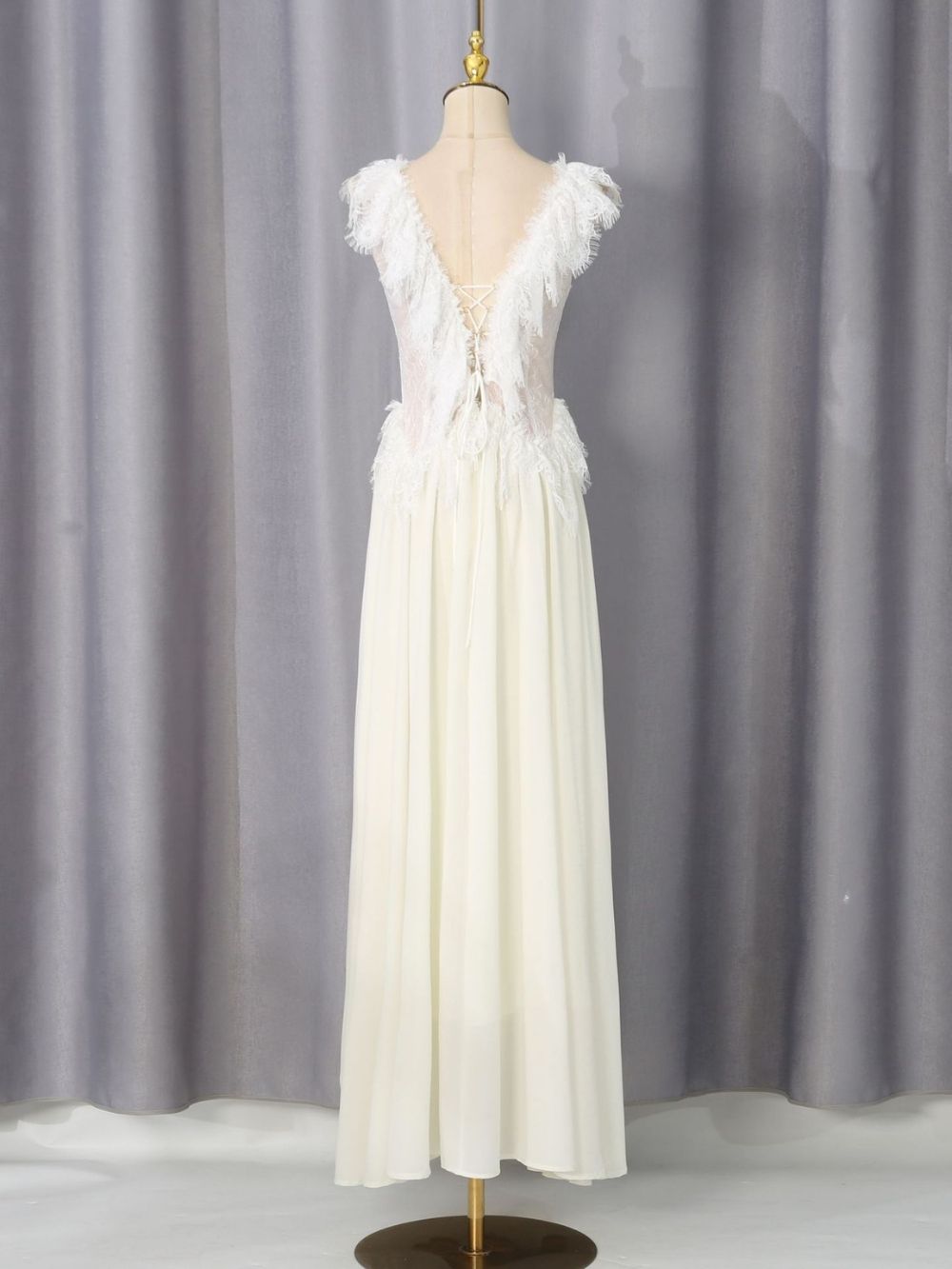 60819bc847218ff02e9db3a31876f526 Mandel Lace Maxi Dress