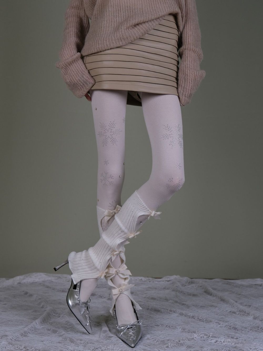 Marlo White Tights & Bow Socks Set - OWNCI Marlo White Tights & Bow Socks Set - OWNCI