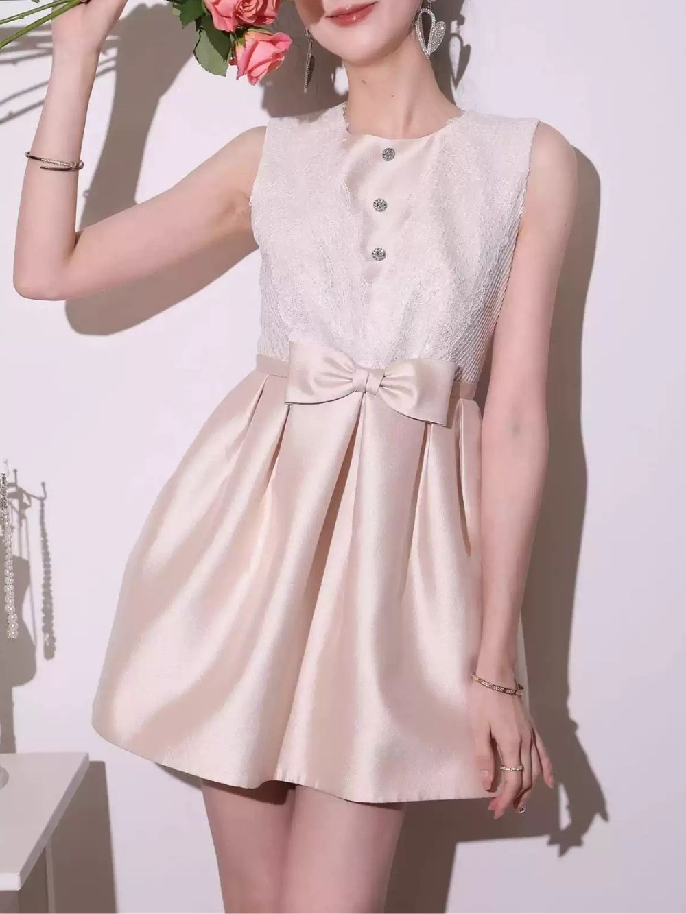 Malha Sleeveless Bow Lace Mini Dress - OWNCI Malha Sleeveless Bow Lace Mini Dress - OWNCI