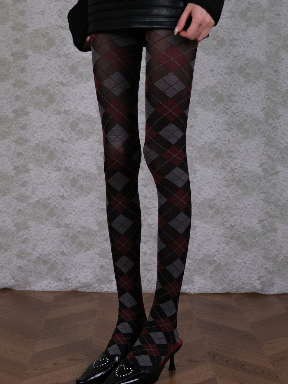 Marjan Diamond-Shaped Tights - OWNCI