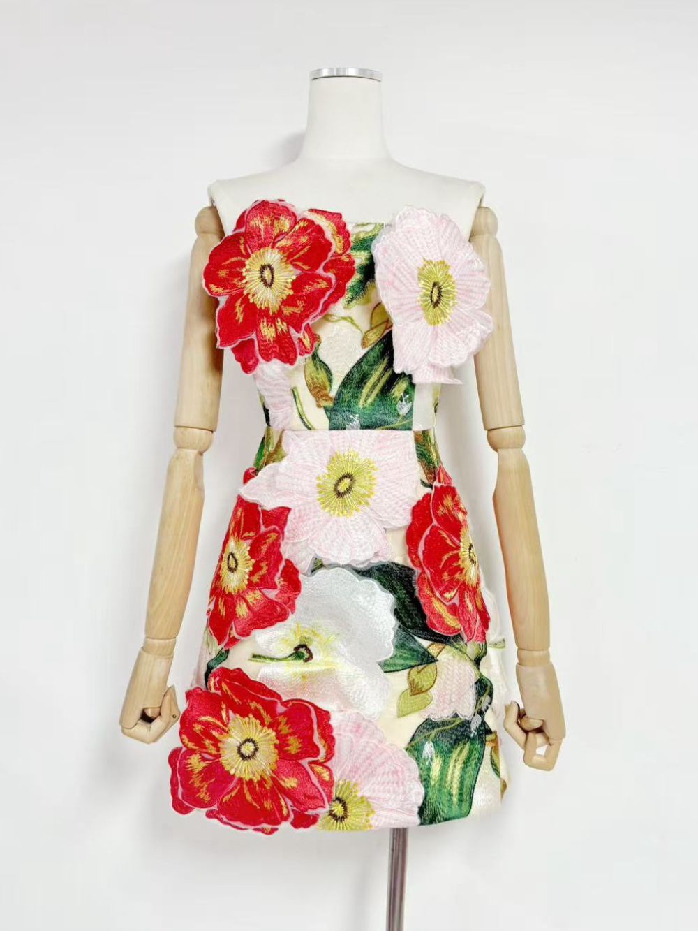 Mildred Strapless Flower Embroidery Mini Dress - OWNCI Mildred Strapless Flower Embroidery Mini Dress - OWNCI