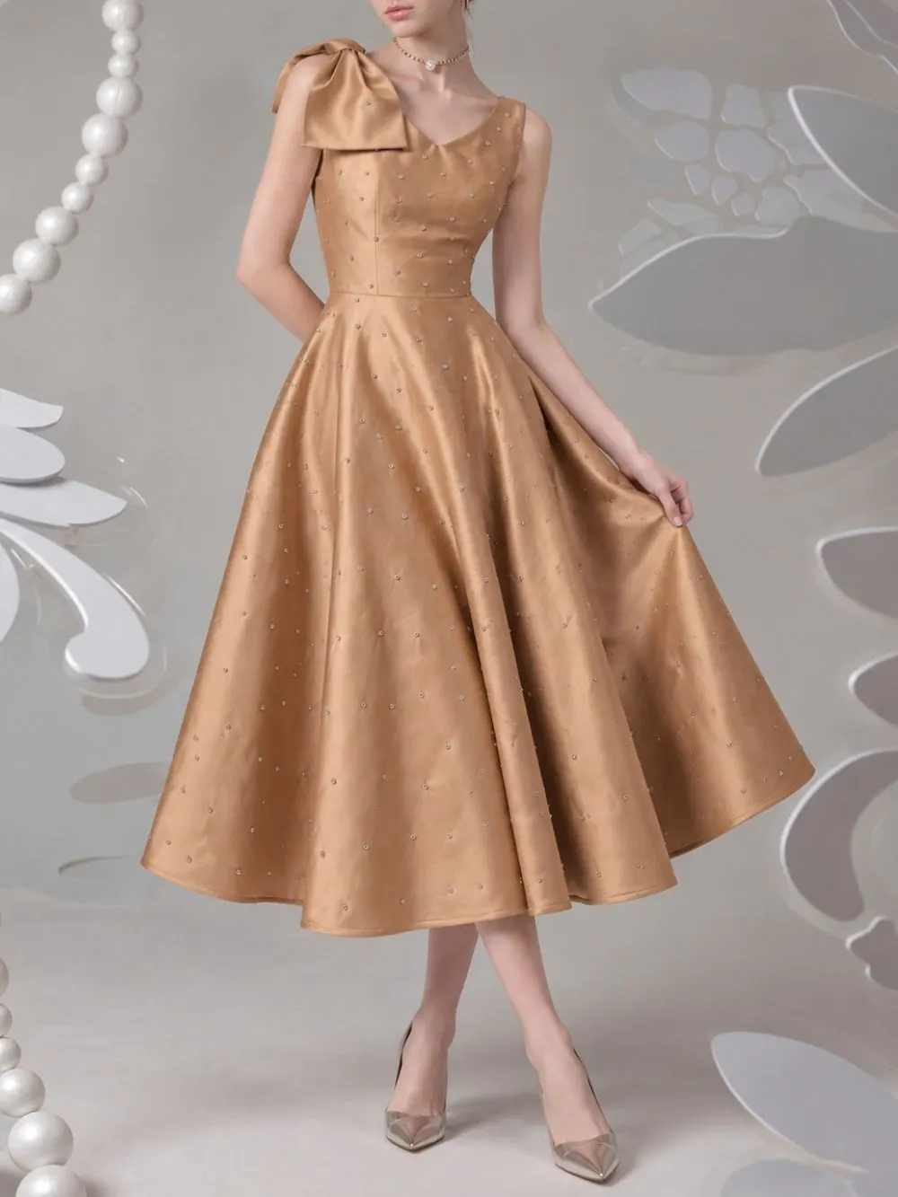 Miyuki Bow V-Neck Midi Dress - OWNCI
