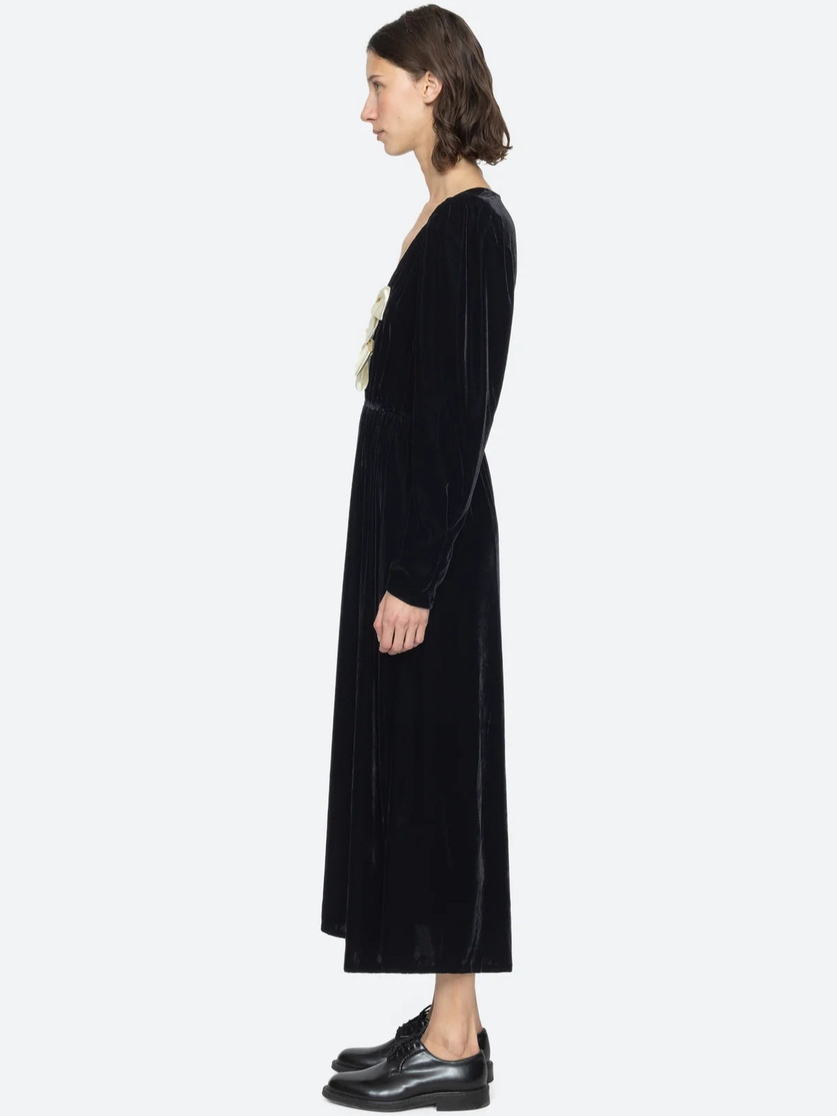 Wallis Black v-Neck Bow Cutout Velvet Midi Dress - OWNCI Wallis Black v-Neck Bow Cutout Velvet Midi Dress - OWNCI
